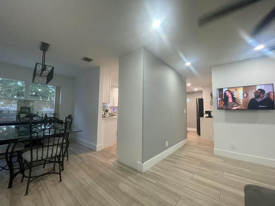 Active With Contract: $3,900 (4 beds, 2 baths, 1900 Square Feet)