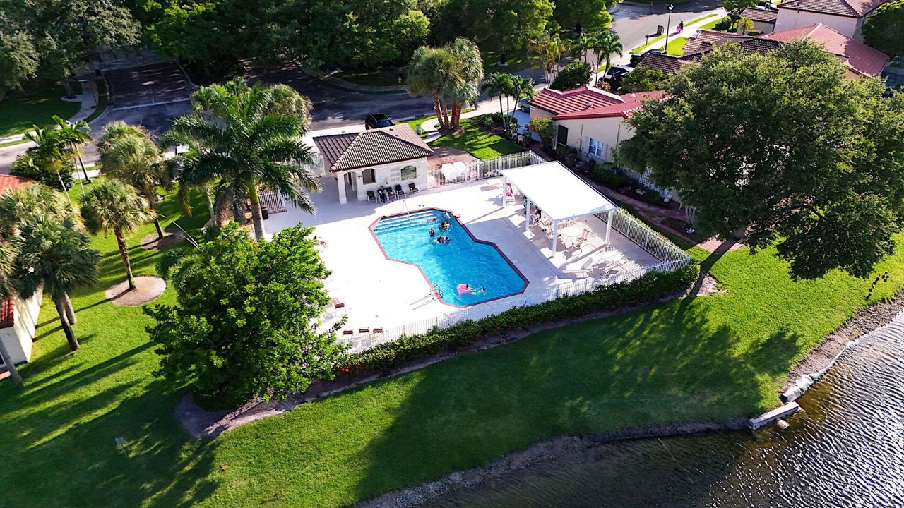 Active With Contract: $3,900 (4 beds, 2 baths, 1900 Square Feet)