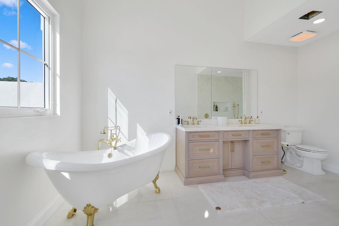 For Sale: $3,999,918 (4 beds, 4 baths, 3406 Square Feet)