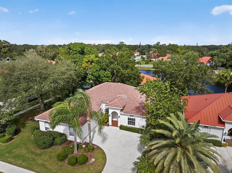 Activo con contrato: $334,900 (3 camas, 2 baños, 1928 Pies cuadrados)