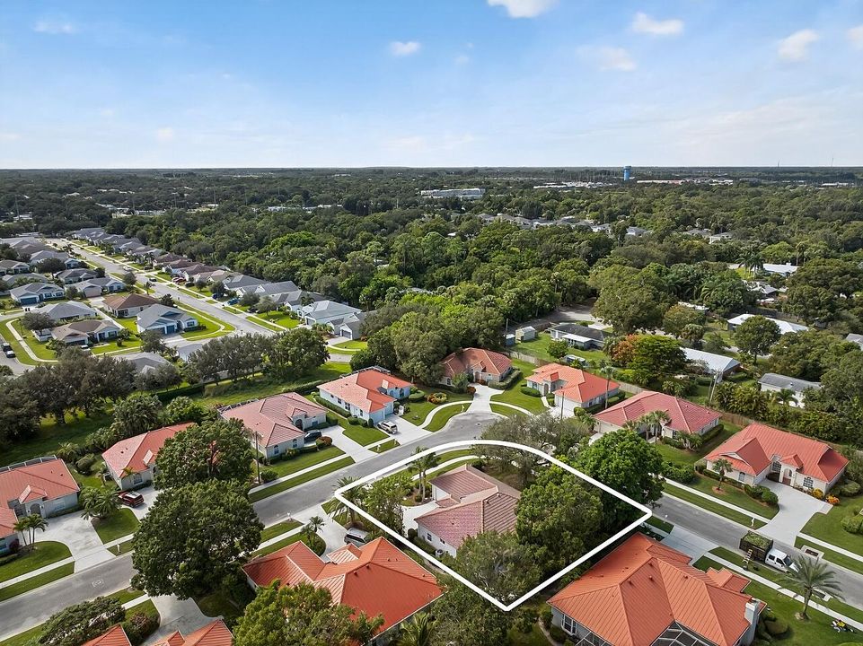 Activo con contrato: $334,900 (3 camas, 2 baños, 1928 Pies cuadrados)