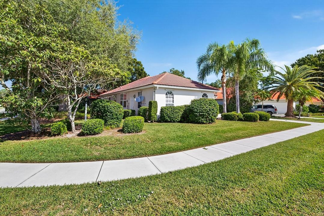 Activo con contrato: $334,900 (3 camas, 2 baños, 1928 Pies cuadrados)