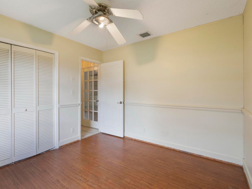 For Rent: $2,500 (3 beds, 2 baths, 1351 Square Feet)