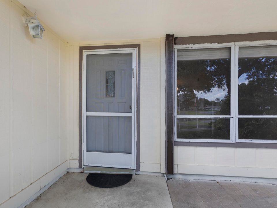 For Rent: $2,500 (3 beds, 2 baths, 1351 Square Feet)