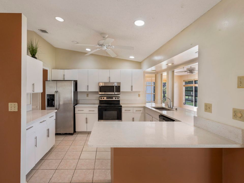 For Rent: $2,500 (3 beds, 2 baths, 1351 Square Feet)