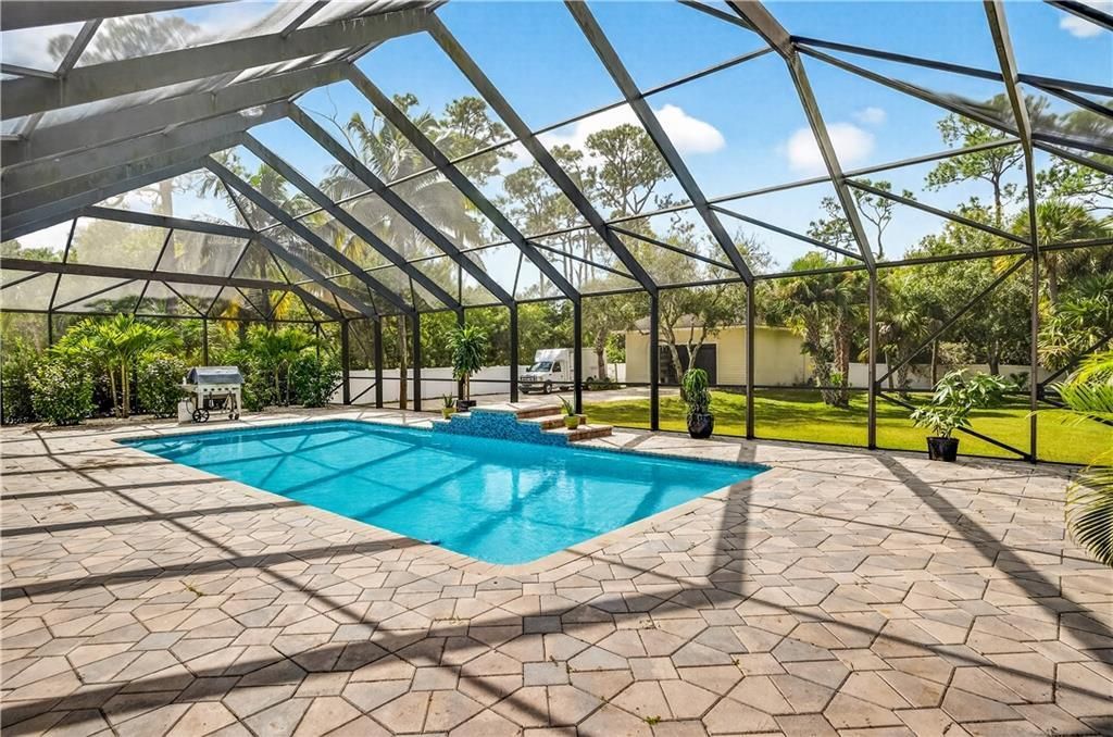 Active With Contract: $699,000 (4 beds, 3 baths, 2134 Square Feet)