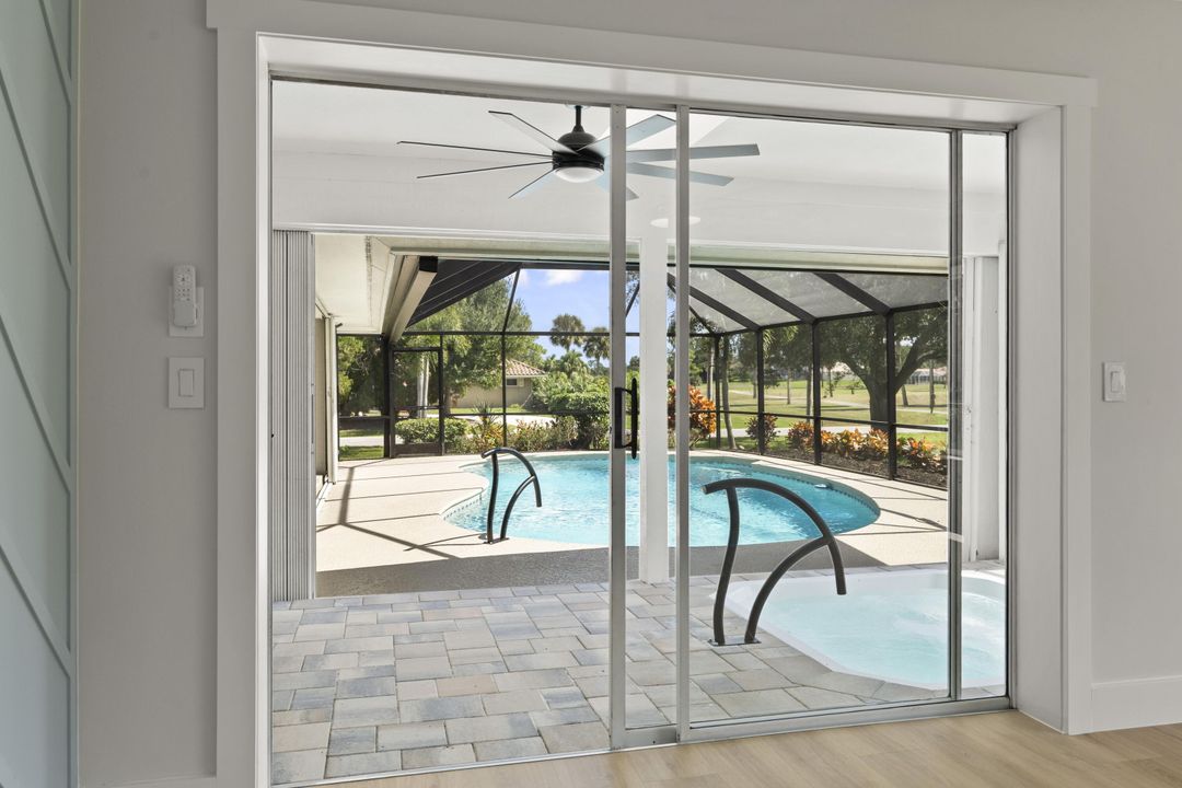 Activo con contrato: $895,000 (3 camas, 2 baños, 2363 Pies cuadrados)