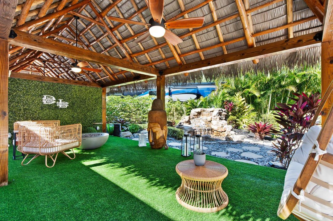 待售: $749,000 (1 贝兹, 1 浴室, 200 平方英尺)