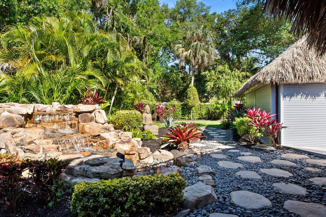 待售: $749,000 (1 贝兹, 1 浴室, 200 平方英尺)