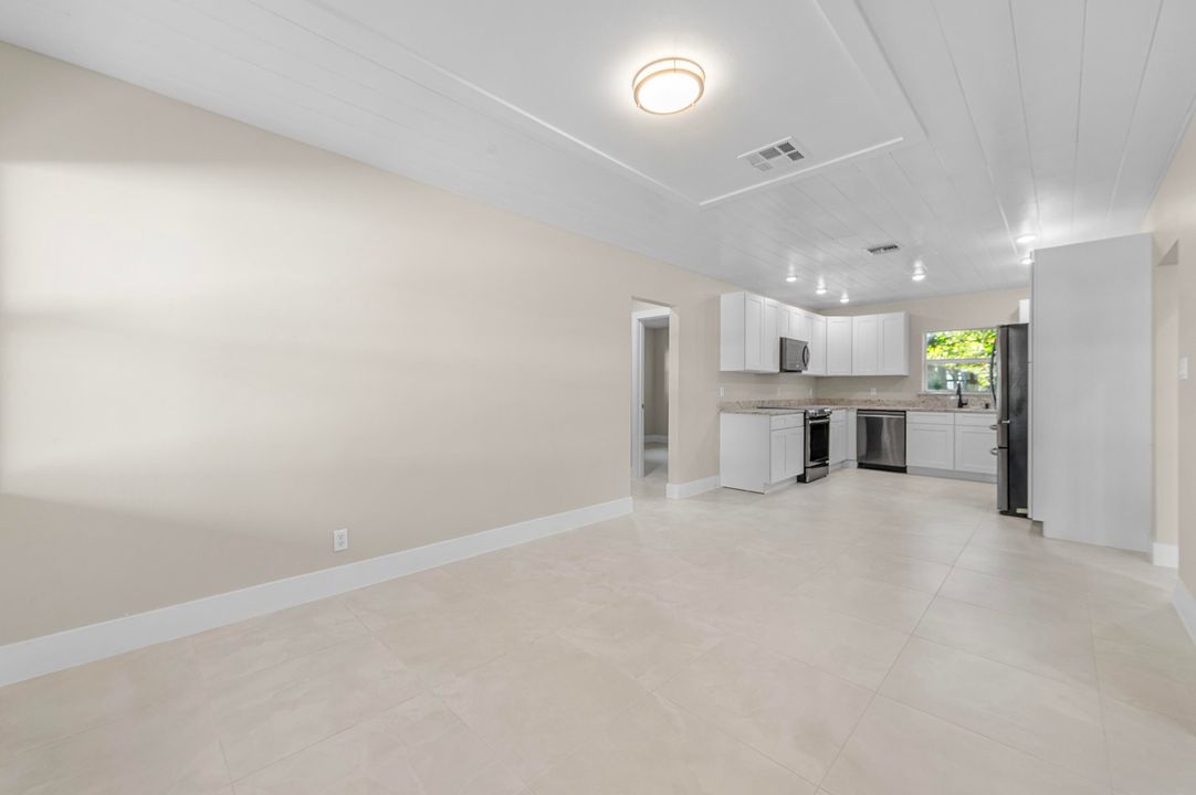 En Venta: $325,000 (3 camas, 2 baños, 1664 Pies cuadrados)