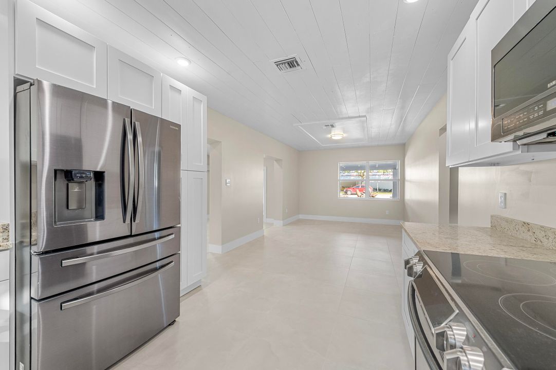 En Venta: $325,000 (3 camas, 2 baños, 1664 Pies cuadrados)