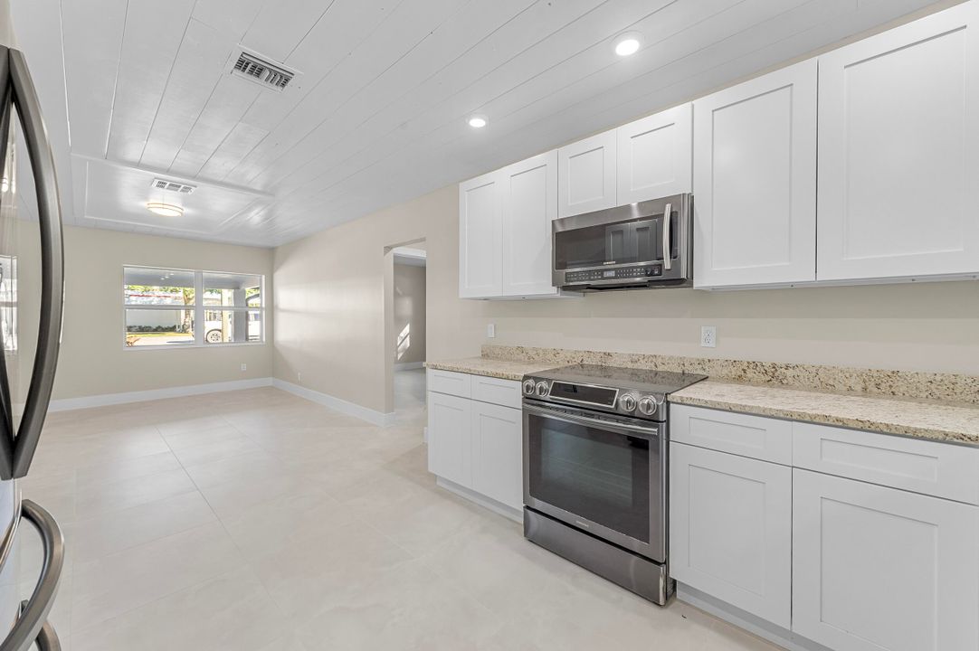 En Venta: $325,000 (3 camas, 2 baños, 1664 Pies cuadrados)