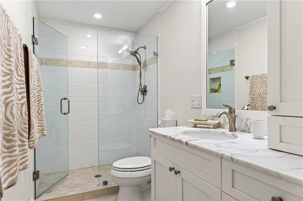 На продажу: $675,000 (2 спален, 2 ванн, 1567 Квадратных фут)