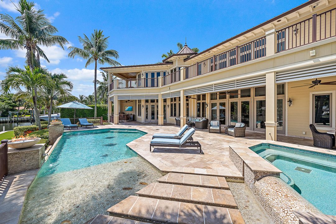 待售: $12,000,000 (5 贝兹, 6 浴室, 7369 平方英尺)