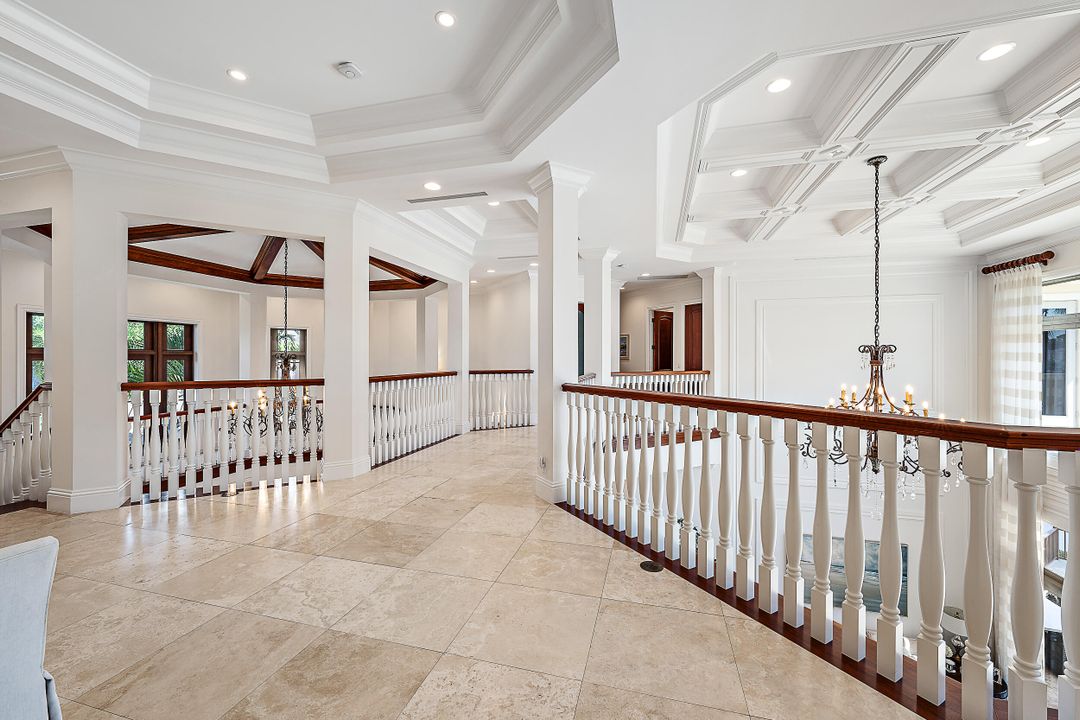 待售: $12,000,000 (5 贝兹, 6 浴室, 7369 平方英尺)