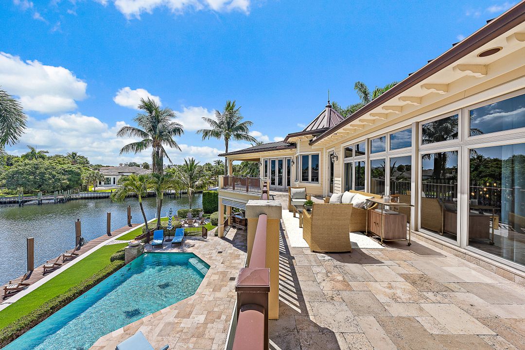 待售: $12,000,000 (5 贝兹, 6 浴室, 7369 平方英尺)