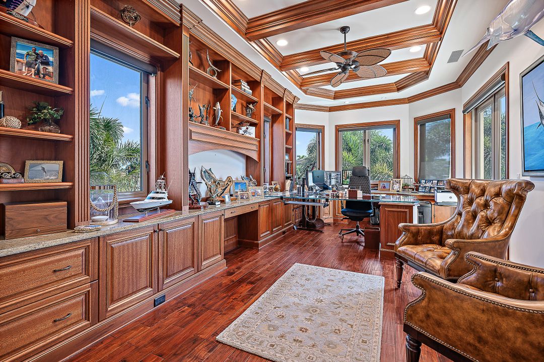 待售: $12,000,000 (5 贝兹, 6 浴室, 7369 平方英尺)