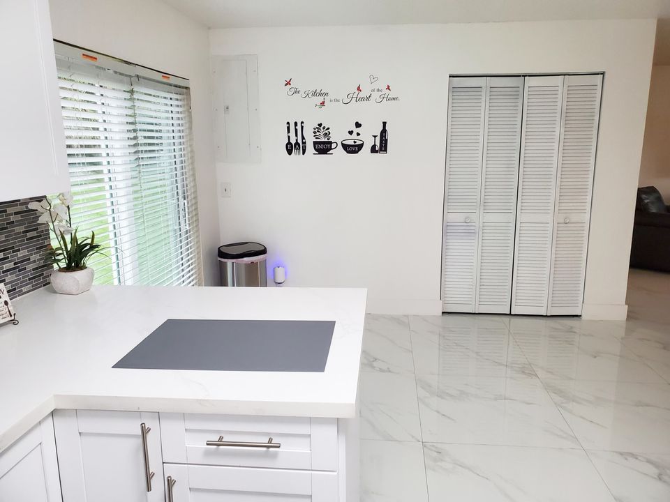 For Sale: $470,000 (4 beds, 2 baths, 1320 Square Feet)