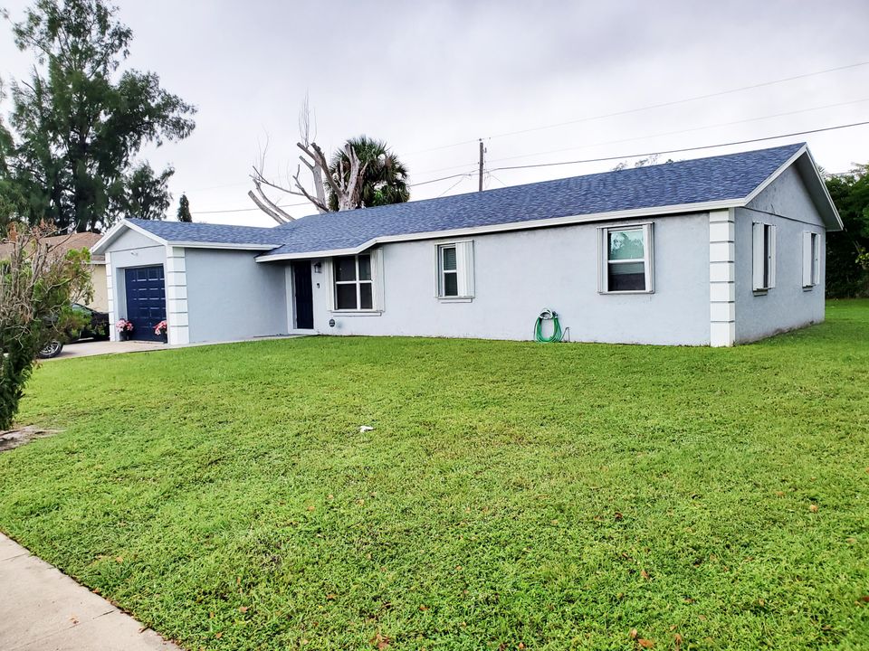 For Sale: $470,000 (4 beds, 2 baths, 1320 Square Feet)