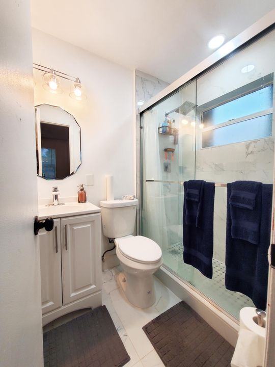 For Sale: $470,000 (4 beds, 2 baths, 1320 Square Feet)