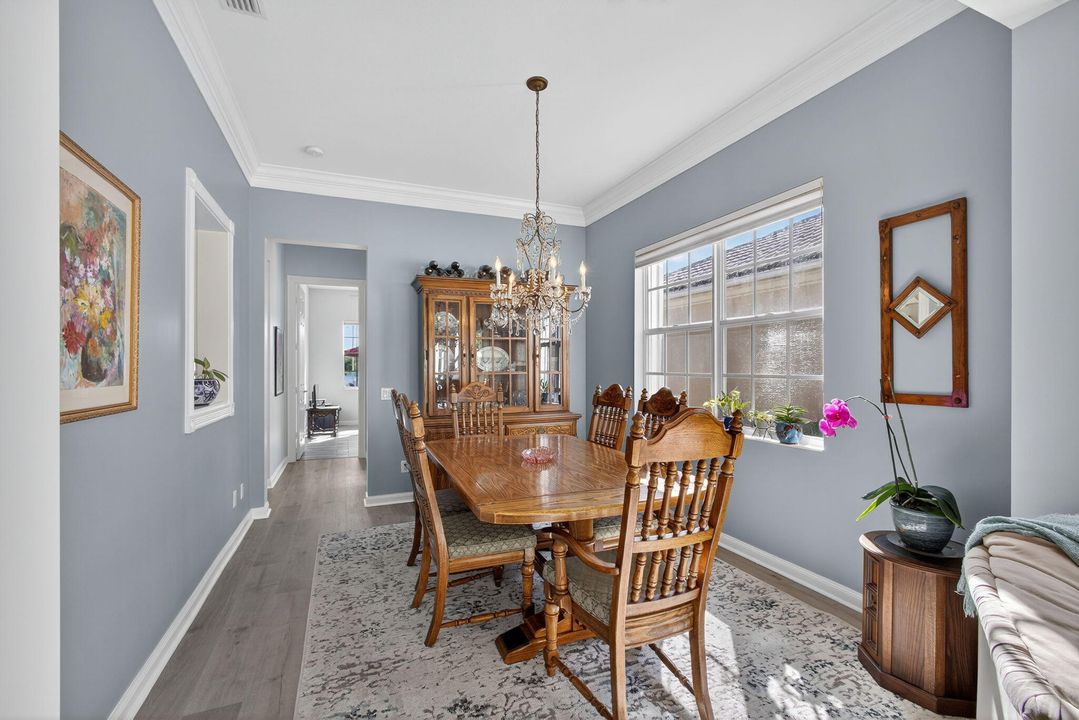 For Sale: $899,000 (4 beds, 3 baths, 2493 Square Feet)