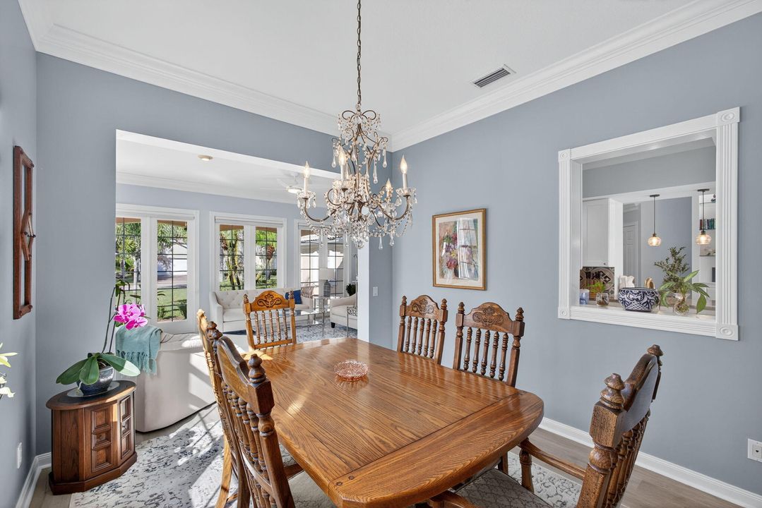 For Sale: $899,000 (4 beds, 3 baths, 2493 Square Feet)