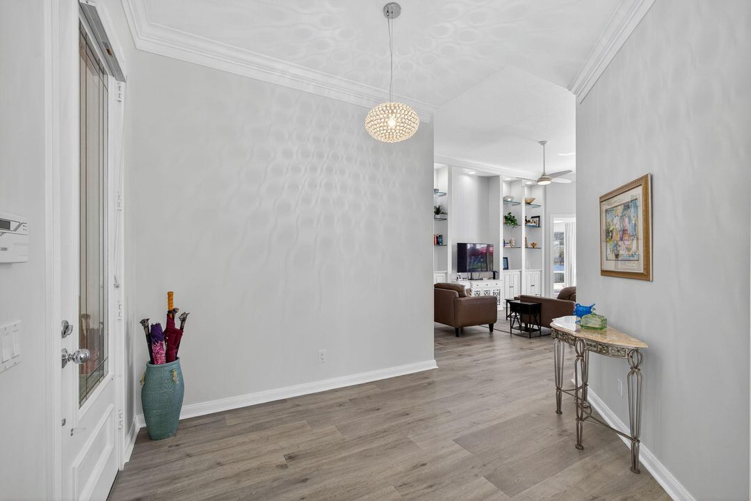 For Sale: $899,000 (4 beds, 3 baths, 2493 Square Feet)