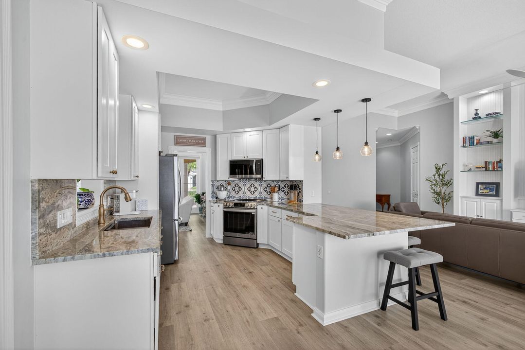 For Sale: $899,000 (4 beds, 3 baths, 2493 Square Feet)