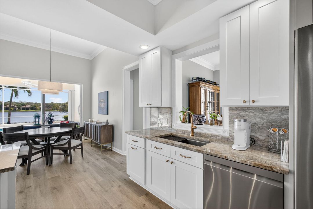 For Sale: $899,000 (4 beds, 3 baths, 2493 Square Feet)