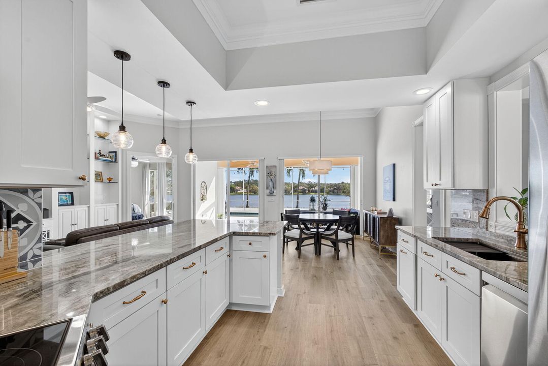 For Sale: $899,000 (4 beds, 3 baths, 2493 Square Feet)