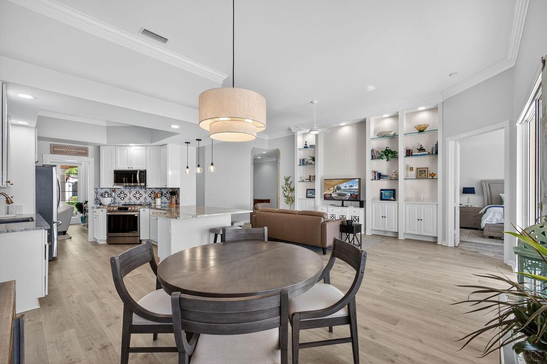 For Sale: $899,000 (4 beds, 3 baths, 2493 Square Feet)