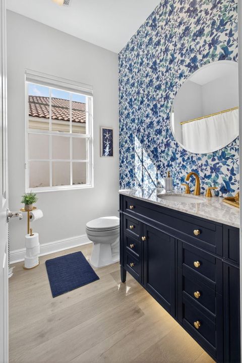 For Sale: $899,000 (4 beds, 3 baths, 2493 Square Feet)