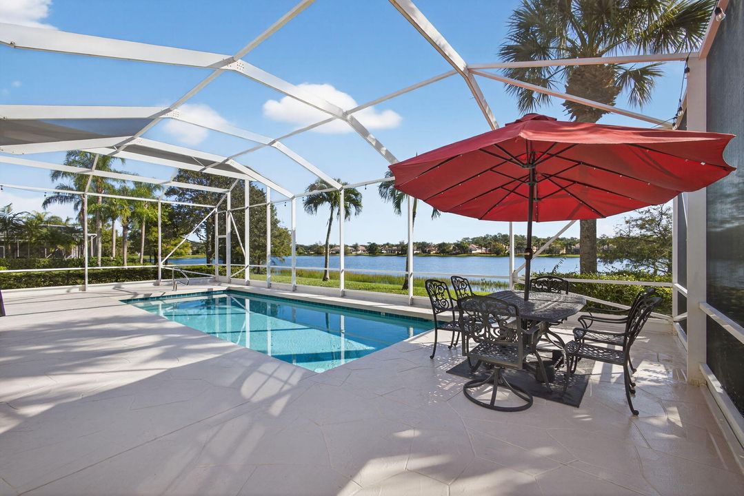 For Sale: $899,000 (4 beds, 3 baths, 2493 Square Feet)