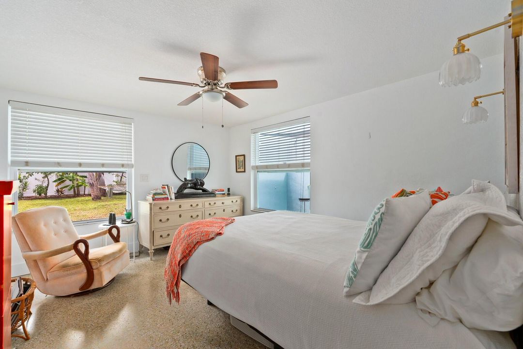 For Sale: $375,000 (1 beds, 2 baths, 1694 Square Feet)