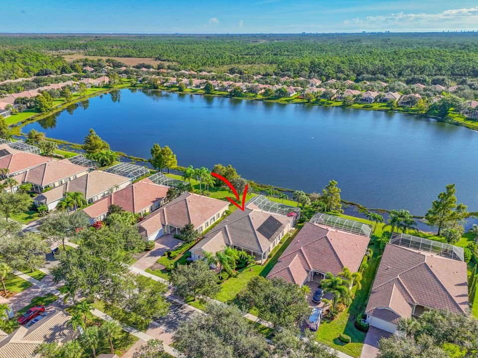 For Sale: $899,000 (4 beds, 3 baths, 2493 Square Feet)