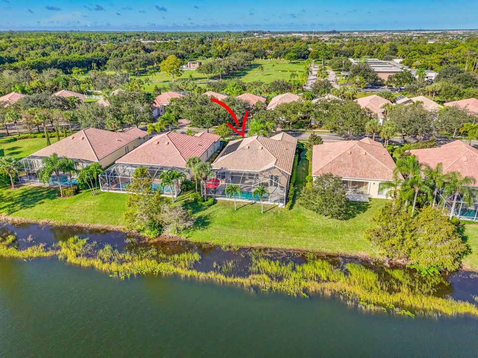 For Sale: $899,000 (4 beds, 3 baths, 2493 Square Feet)