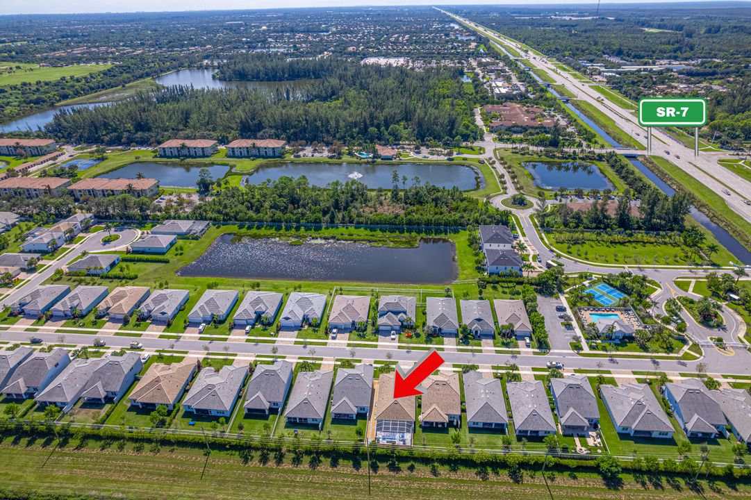 For Sale: $975,000 (3 beds, 2 baths, 1950 Square Feet)