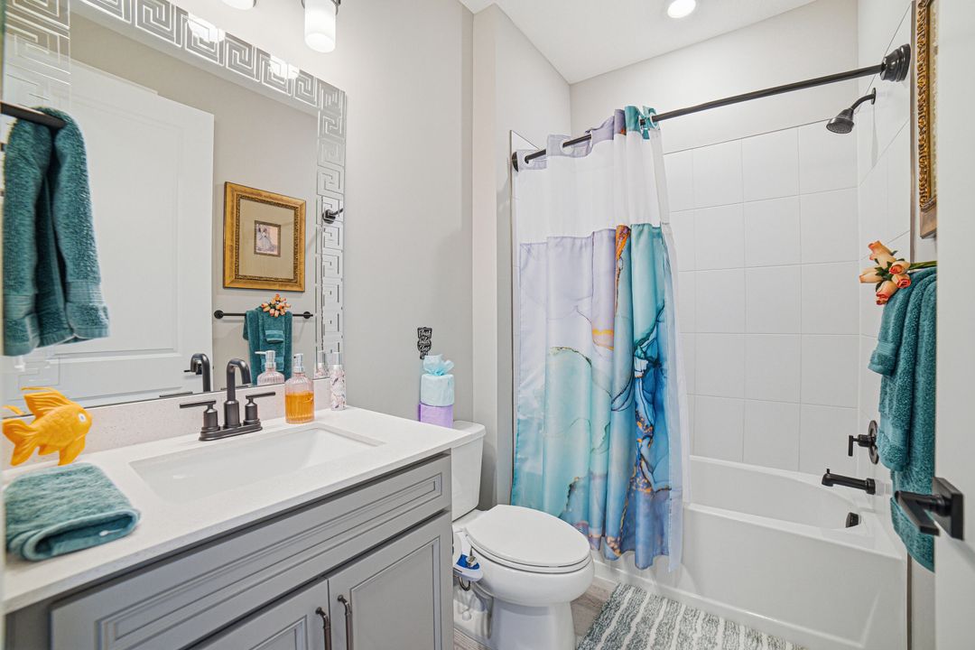 For Sale: $975,000 (3 beds, 2 baths, 1950 Square Feet)