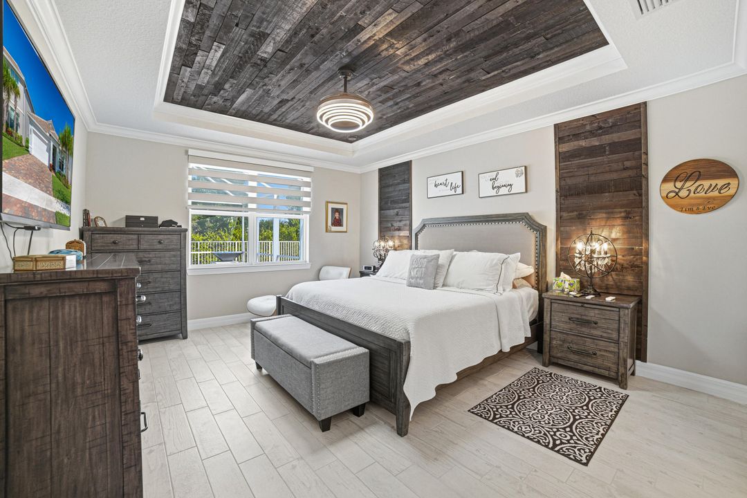 For Sale: $975,000 (3 beds, 2 baths, 1950 Square Feet)