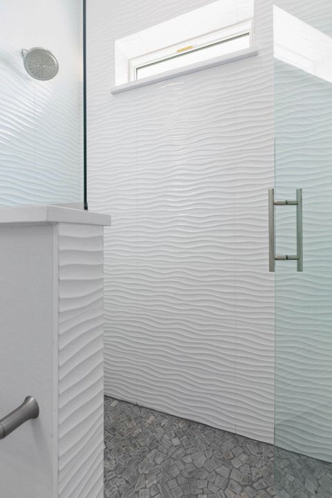 出租: $7,900 (5 贝兹, 4 浴室, 2960 平方英尺)