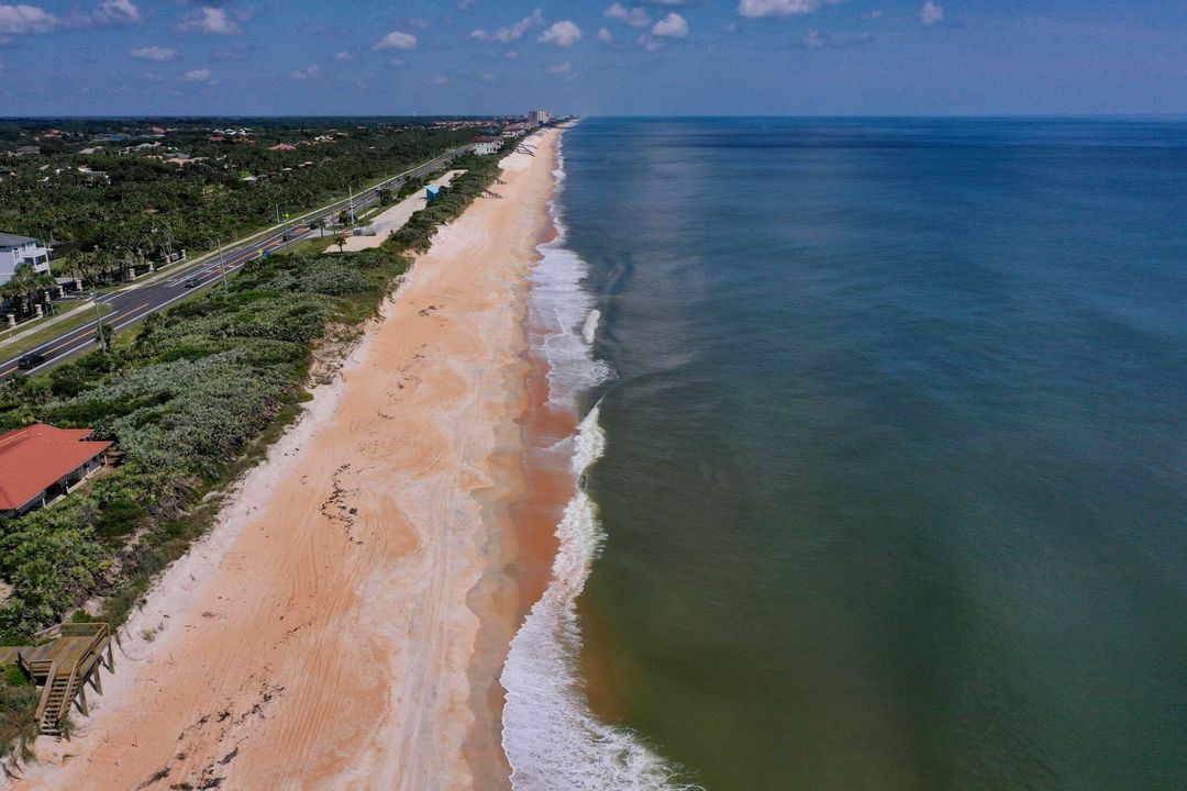 出租: $7,900 (5 贝兹, 4 浴室, 2960 平方英尺)