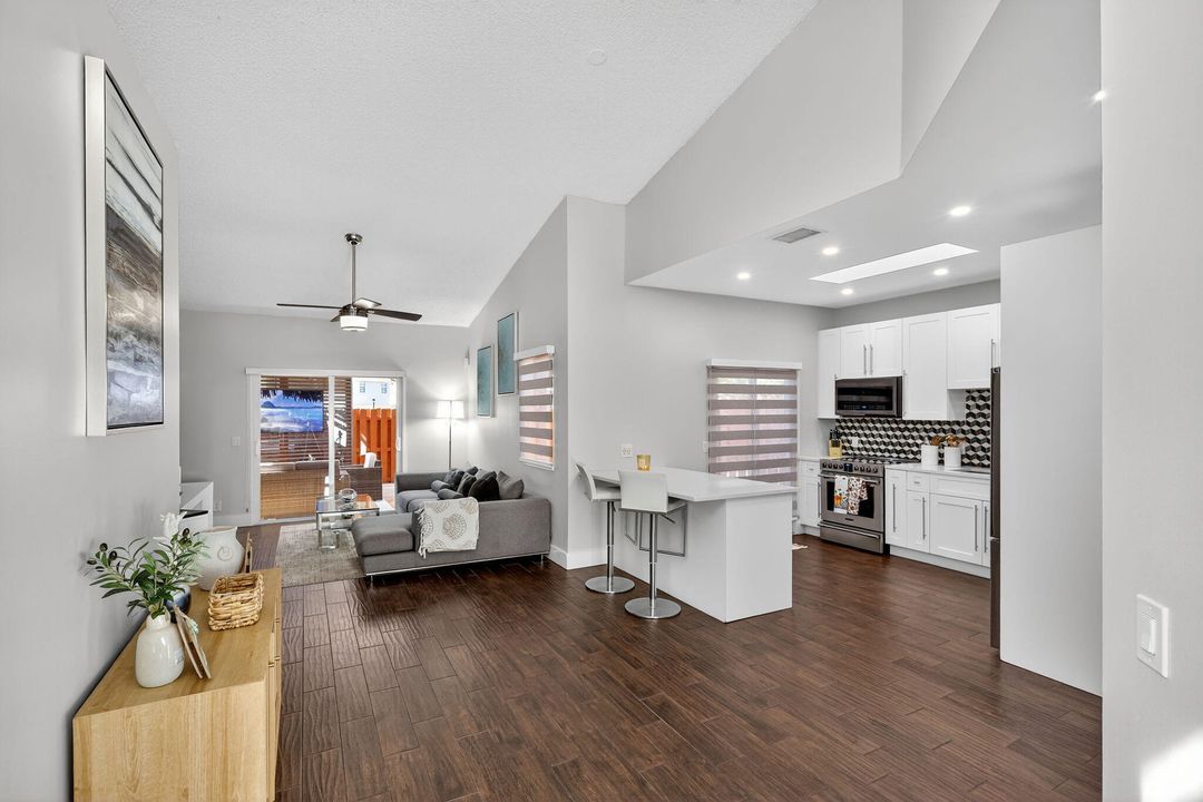 For Sale: $529,990 (3 beds, 2 baths, 1635 Square Feet)