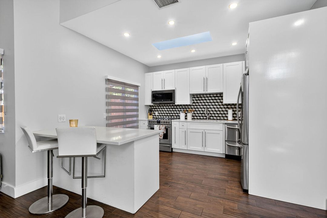 For Sale: $529,990 (3 beds, 2 baths, 1635 Square Feet)