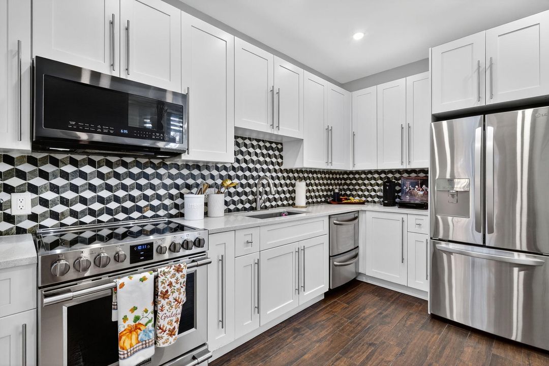 For Sale: $529,990 (3 beds, 2 baths, 1635 Square Feet)