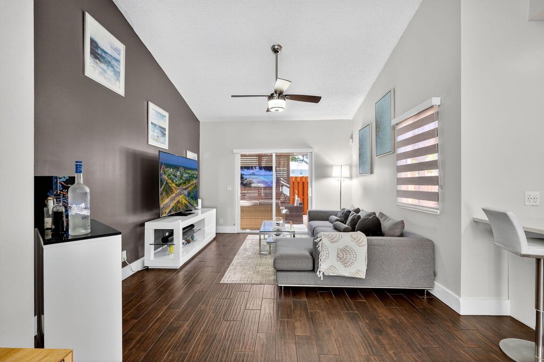 For Sale: $529,990 (3 beds, 2 baths, 1635 Square Feet)