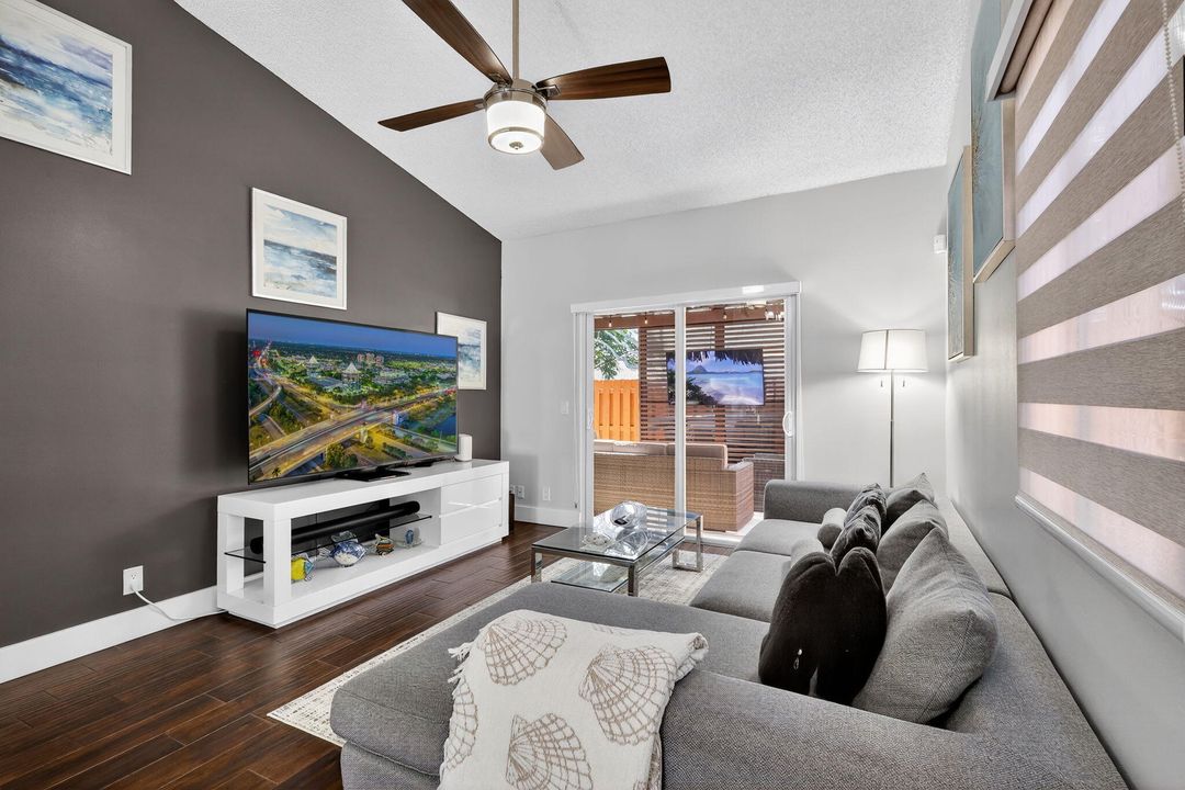 For Sale: $529,990 (3 beds, 2 baths, 1635 Square Feet)