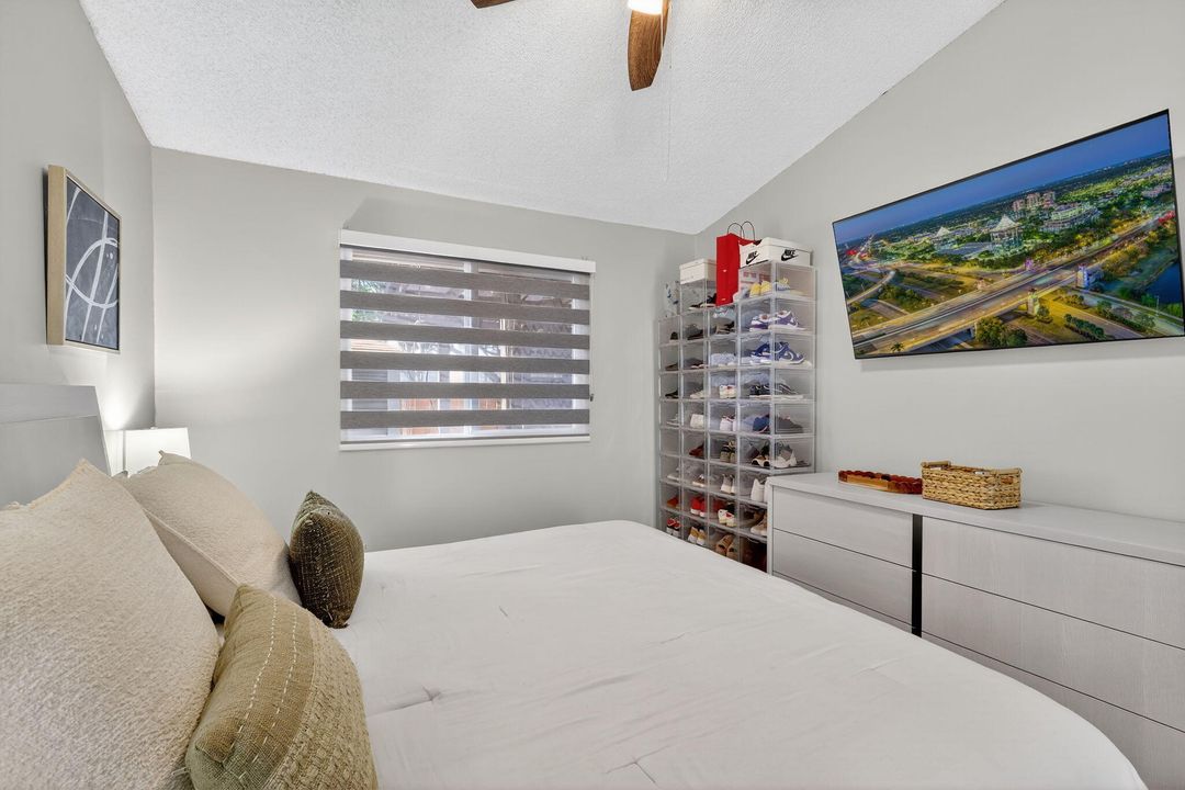 For Sale: $529,990 (3 beds, 2 baths, 1635 Square Feet)