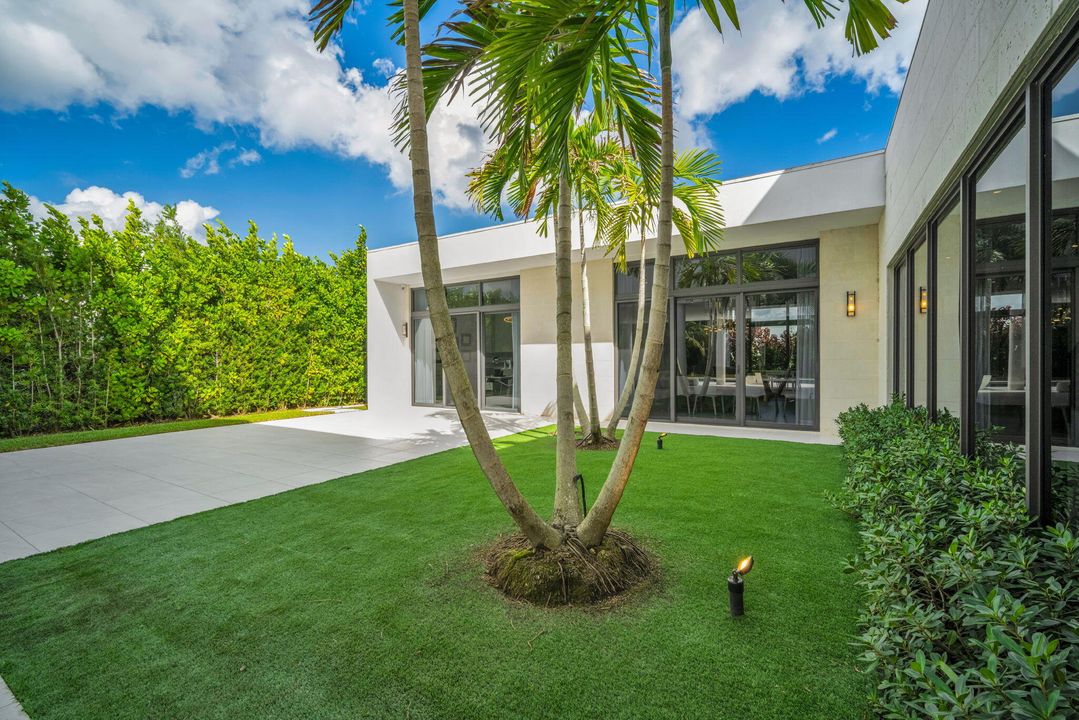 Activo con contrato: $3,250,000 (5 camas, 6 baños, 5293 Pies cuadrados)