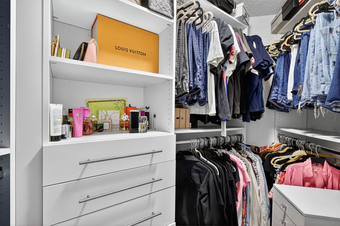 For Sale: $529,990 (3 beds, 2 baths, 1635 Square Feet)