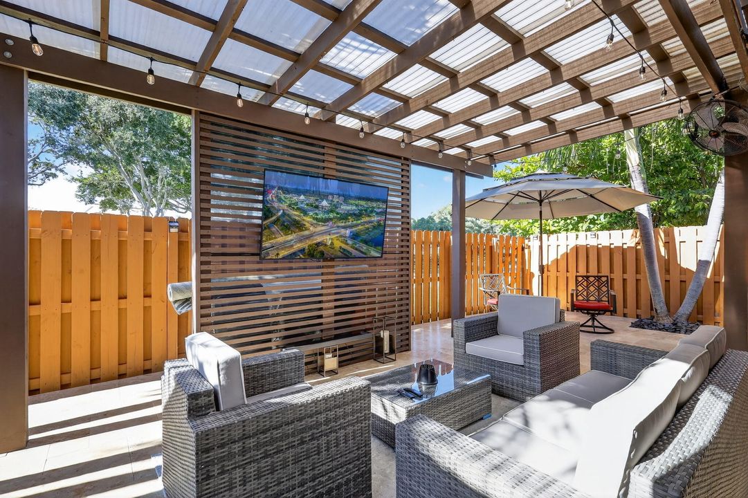 For Sale: $529,990 (3 beds, 2 baths, 1635 Square Feet)